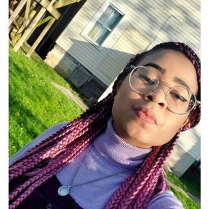 Meet your Posher, Freida